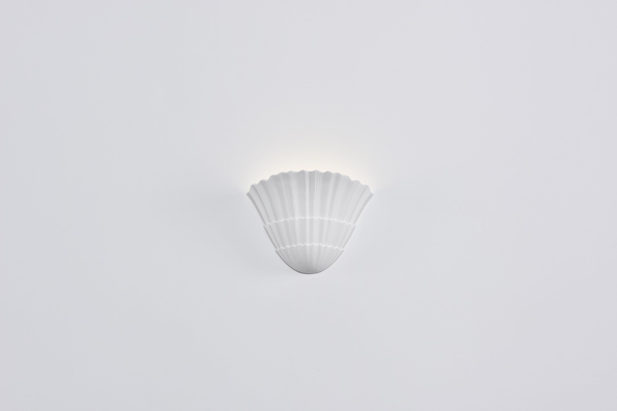 Eliana Modern Metal Wall Lamp - Blowlighting