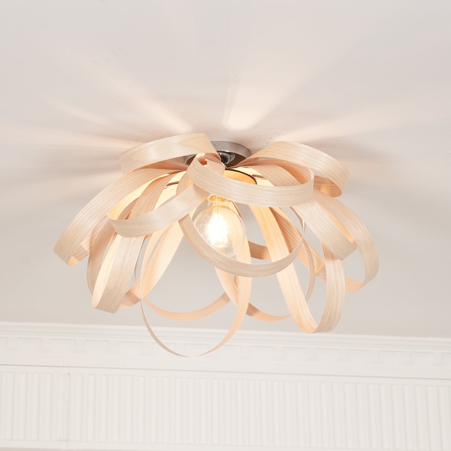 Veylo Wooden Ribbon Ceiling Lamp - Letslighting
