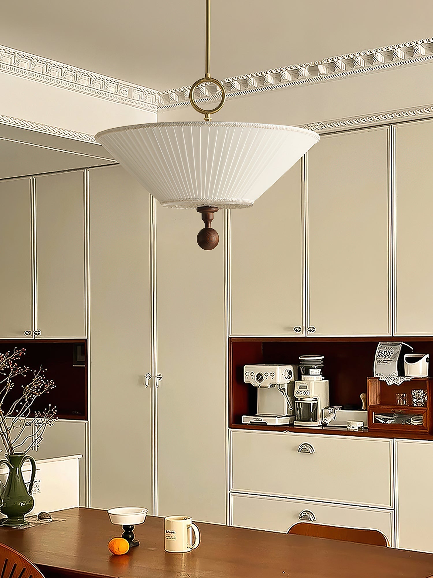 Solaria Suspension Élégante Plissée