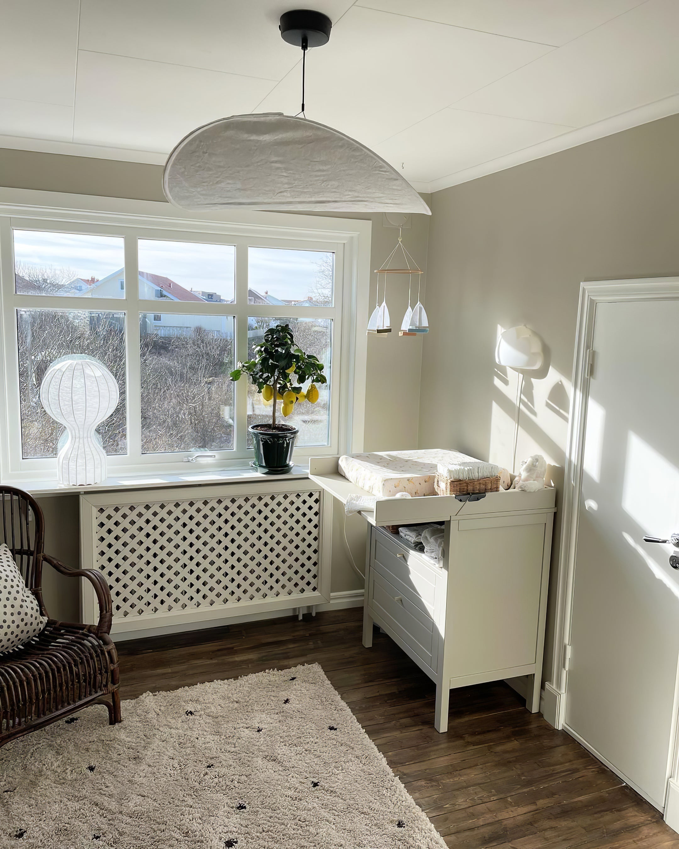 Tense Pendant Light - Blowlighting