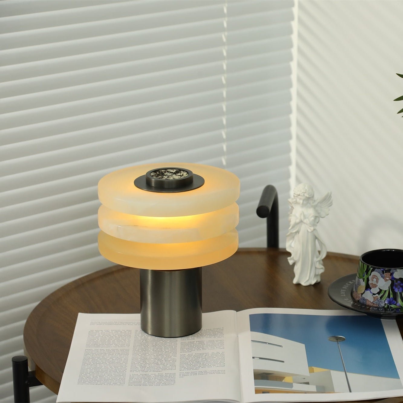 Tiered Obelisk Alabaster Table Lamp - Vakkerlight