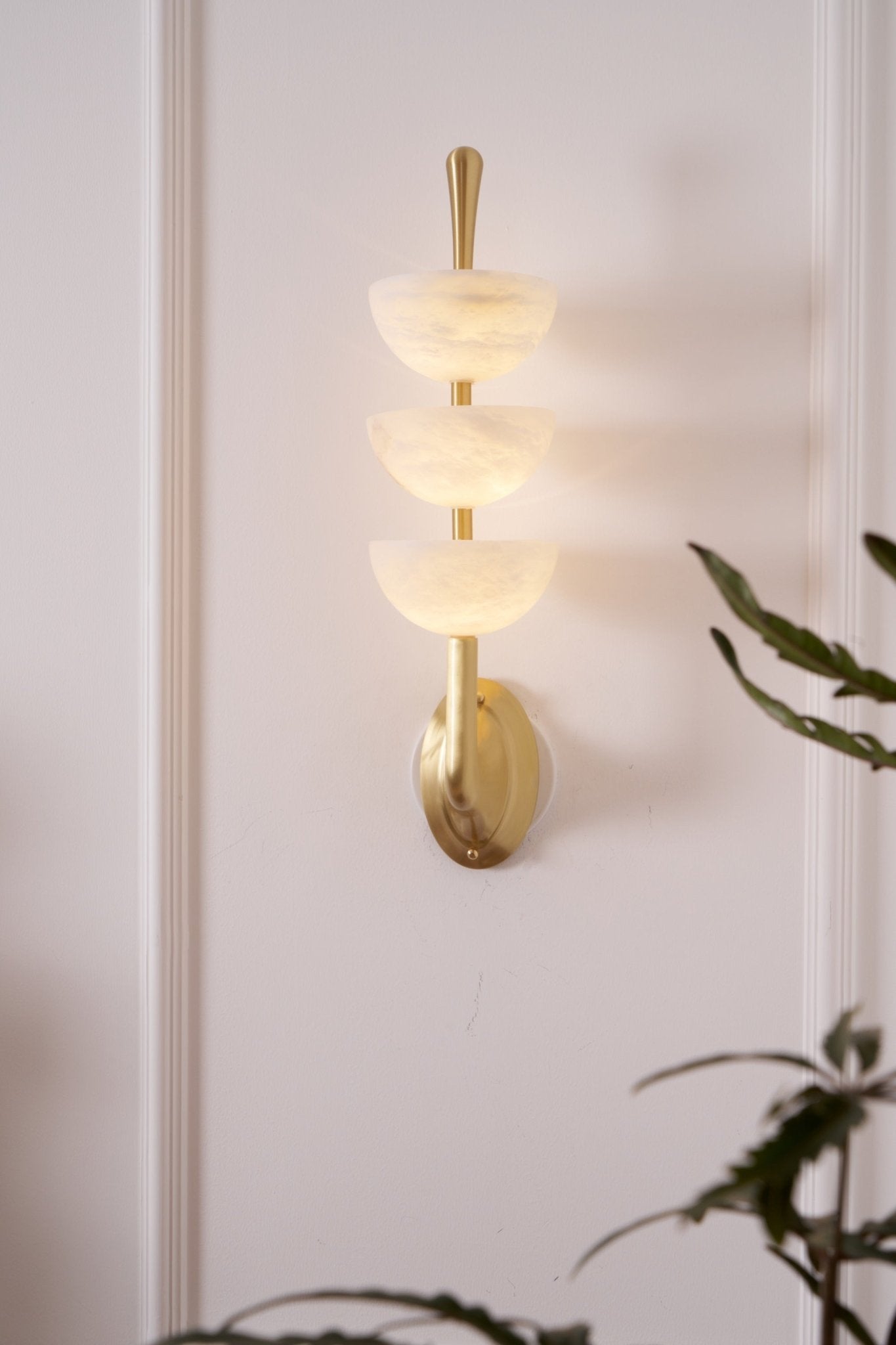 Ulmiraris Alabaster Wall Light - Letslighting