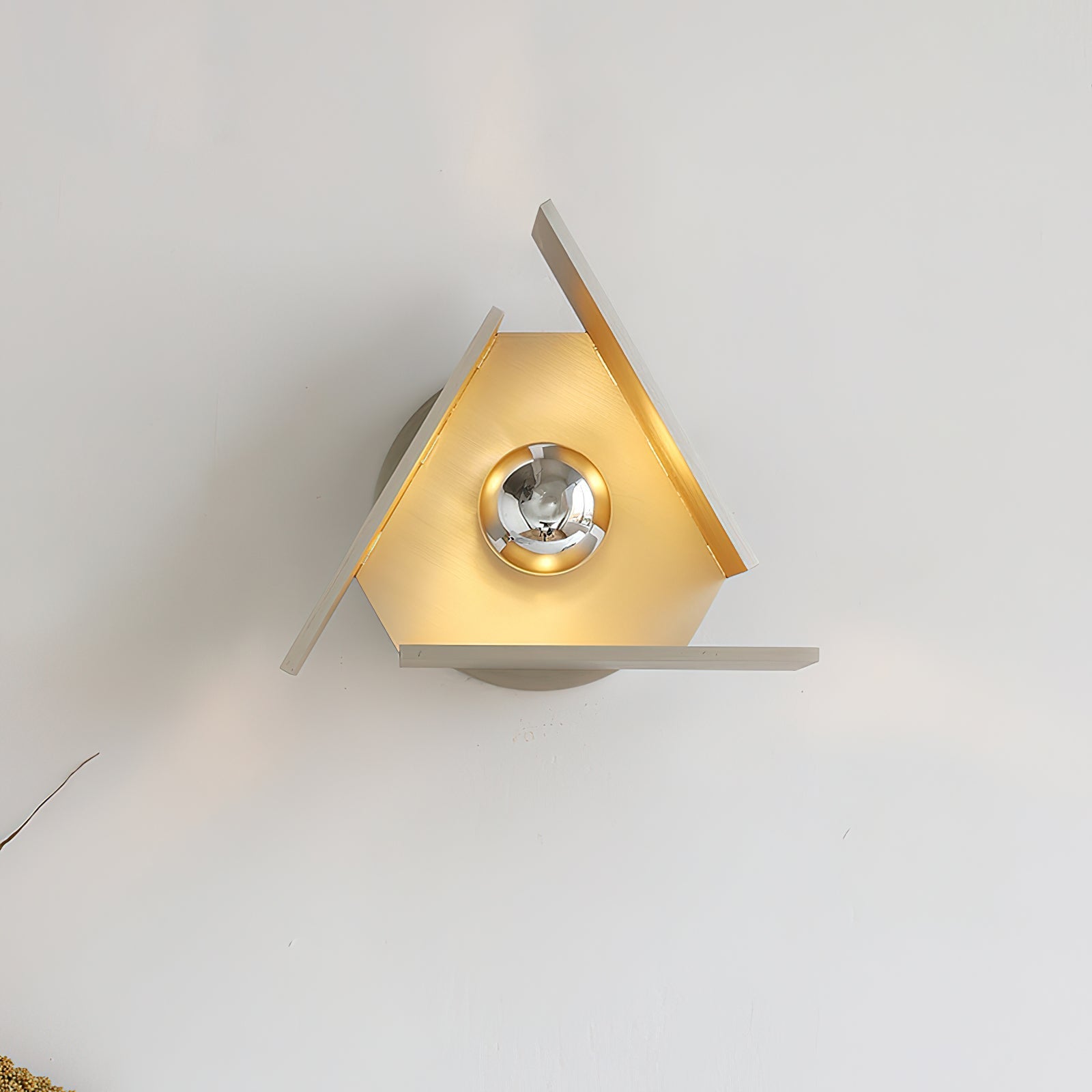 Vanta Wall Lamp Origami-Inspired Geometric - Letslighting
