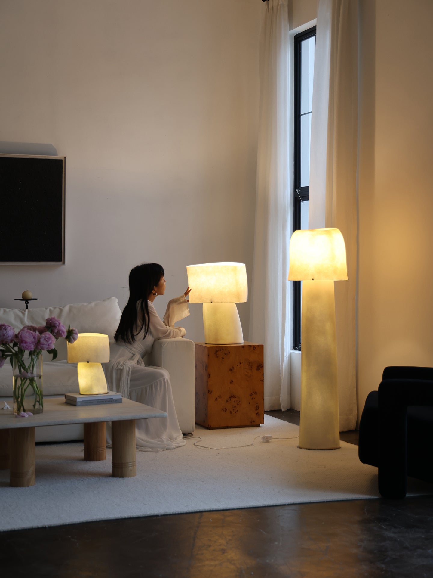 Vellum Moderne Minimaliste Plastique Métal Lampe de Table