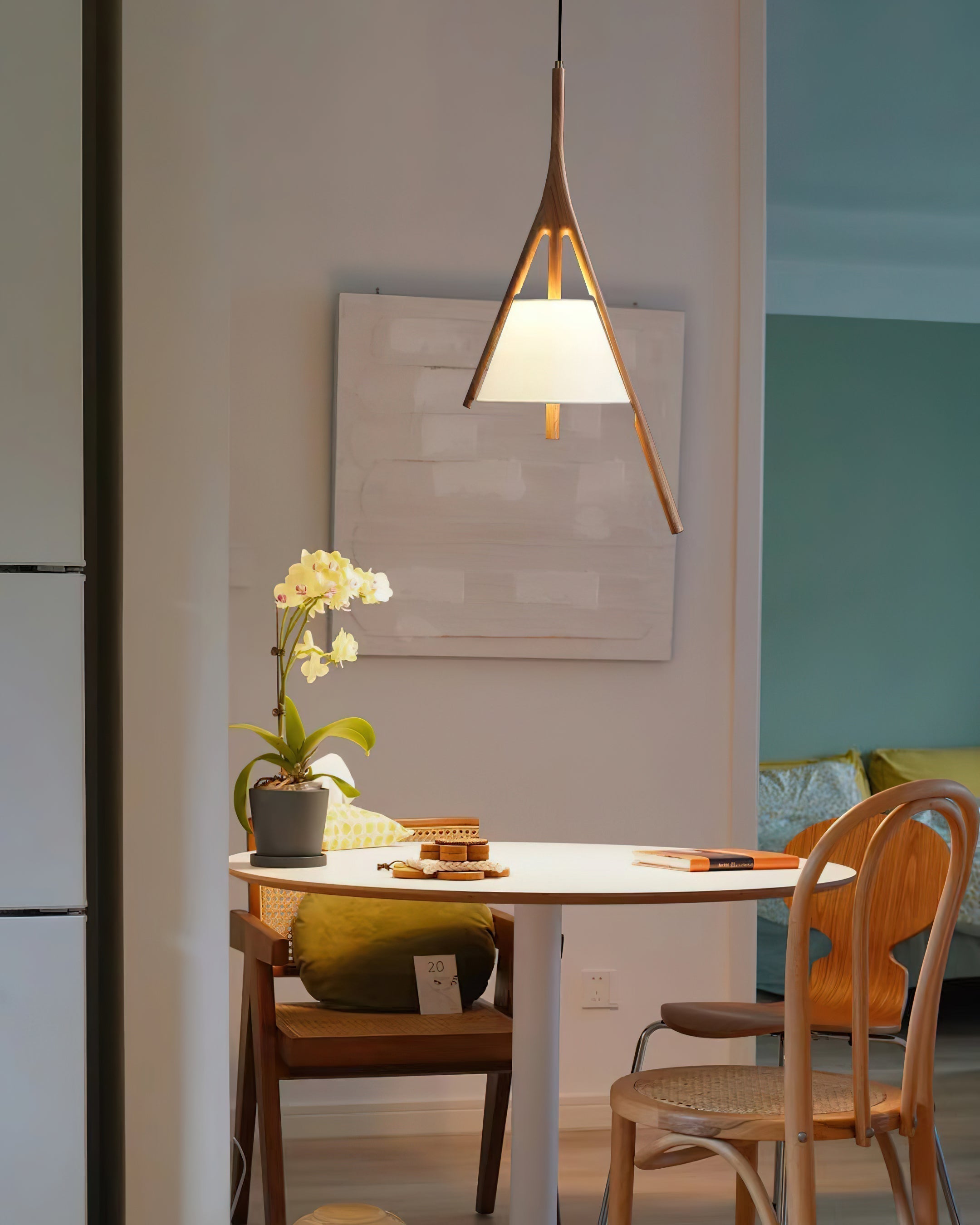 Zovenarae Triangular Wood Pendant Light - Blowlighting