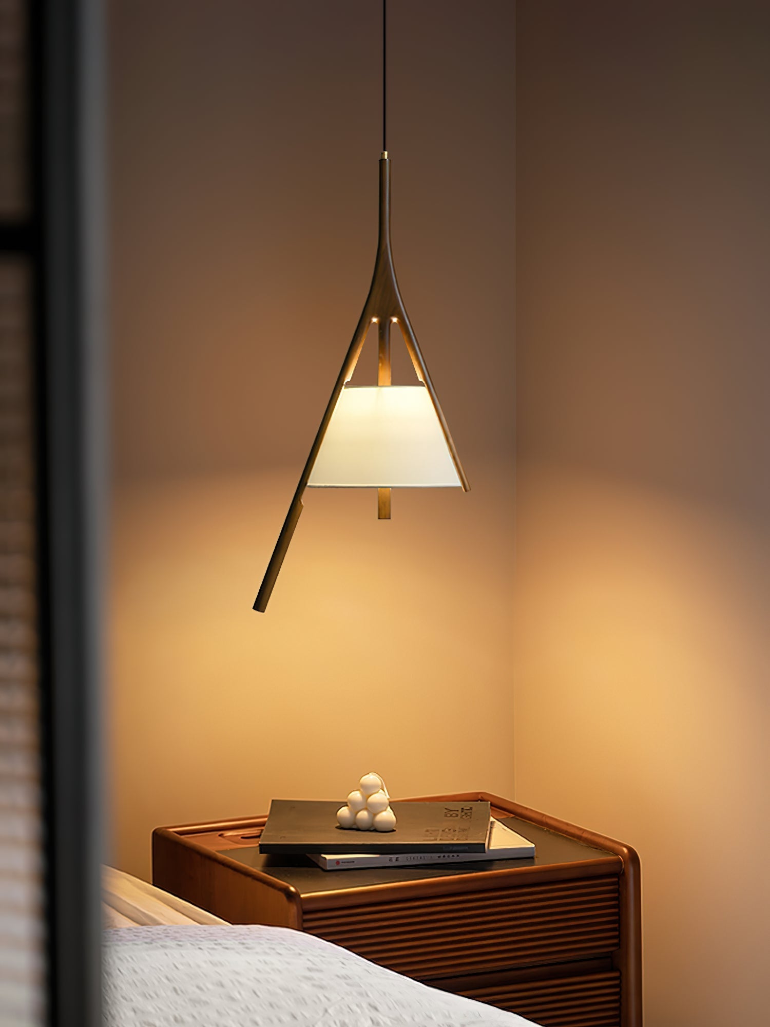 Zovenarae Triangular Wood Pendant Light - Blowlighting