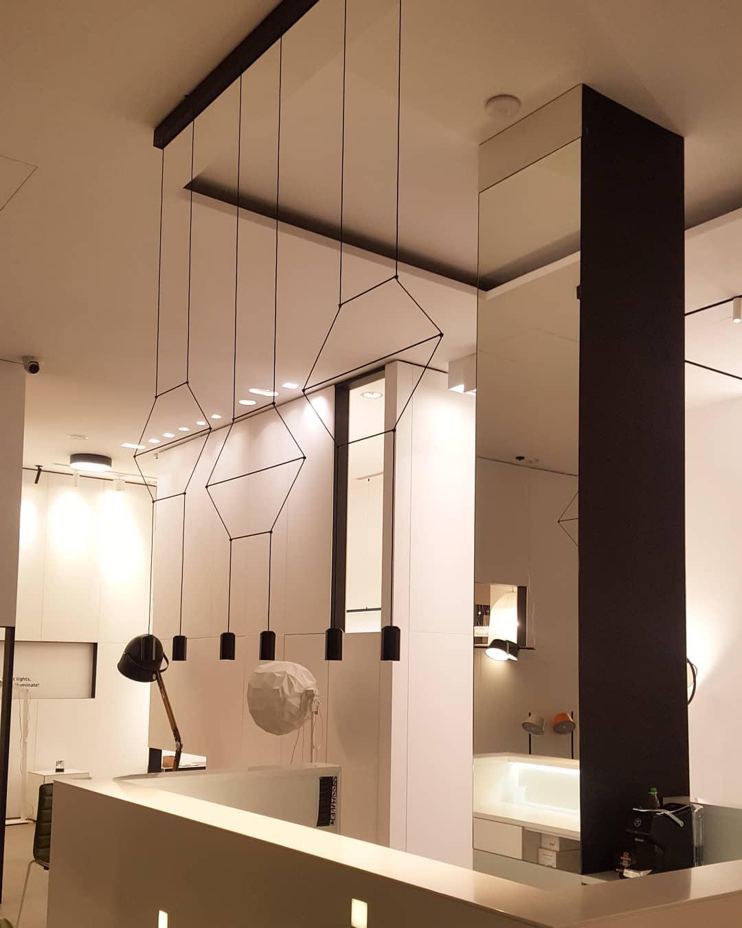 Line Art Pendant Light - Blowlighting