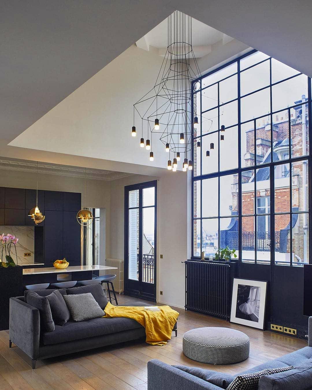 Lines Chandelier - Blowlighting