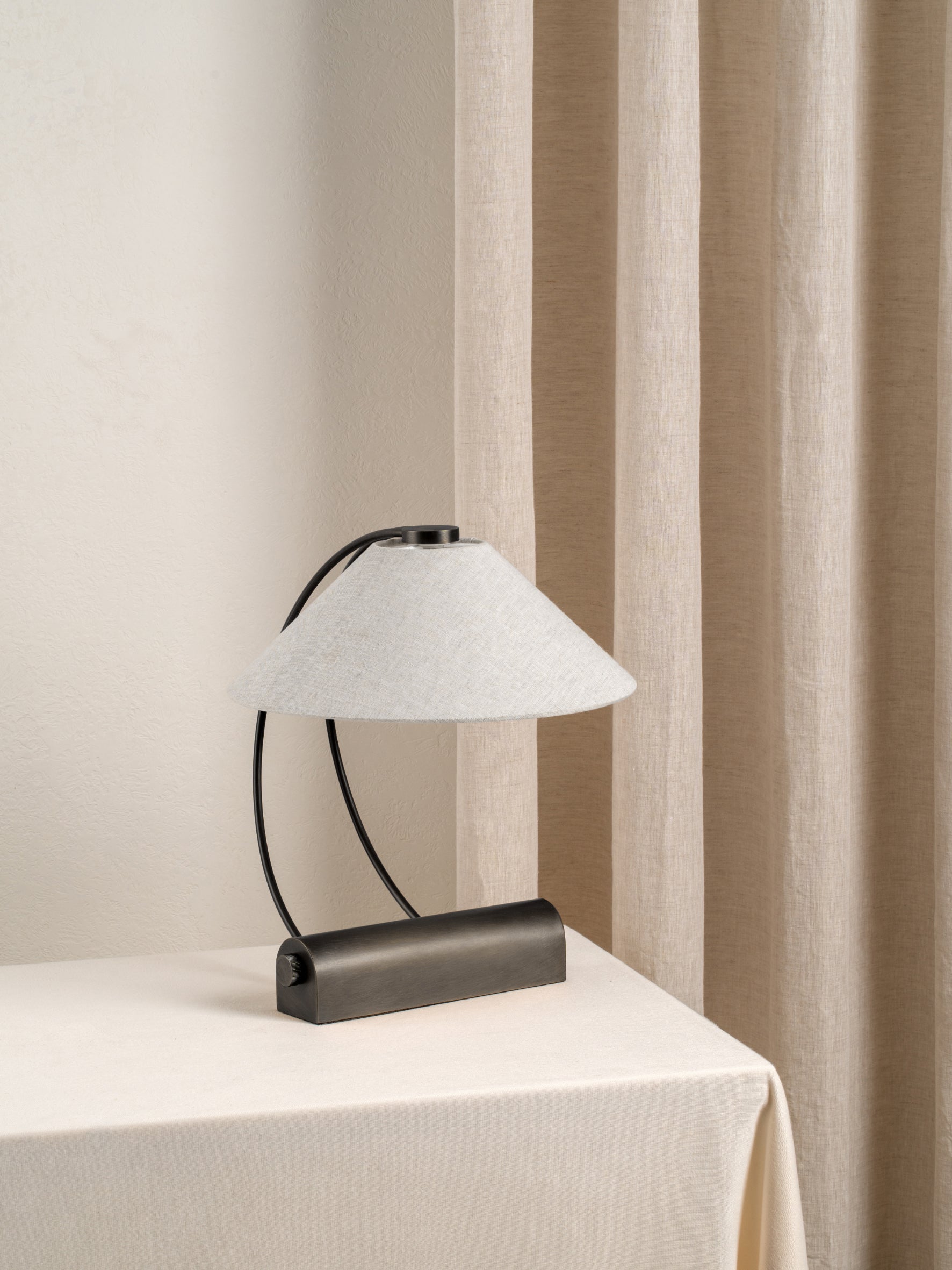 Clarke Lampe de Table en Tissu Moderne