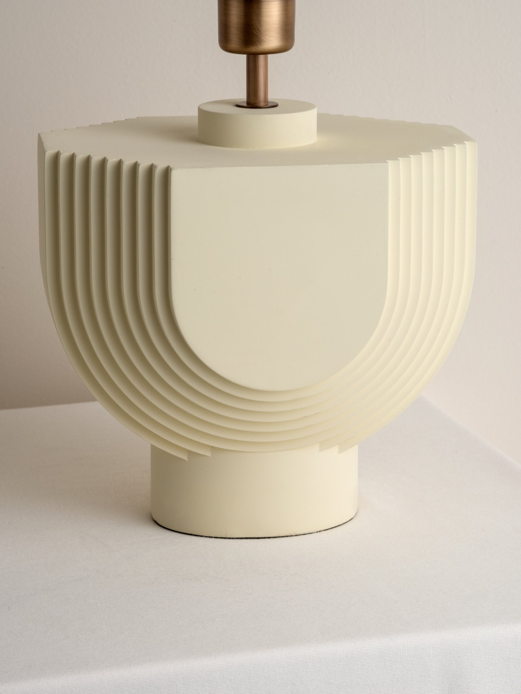 Velare Édition 1.3 - lampe de table en béton - base uniquement Lampe de table