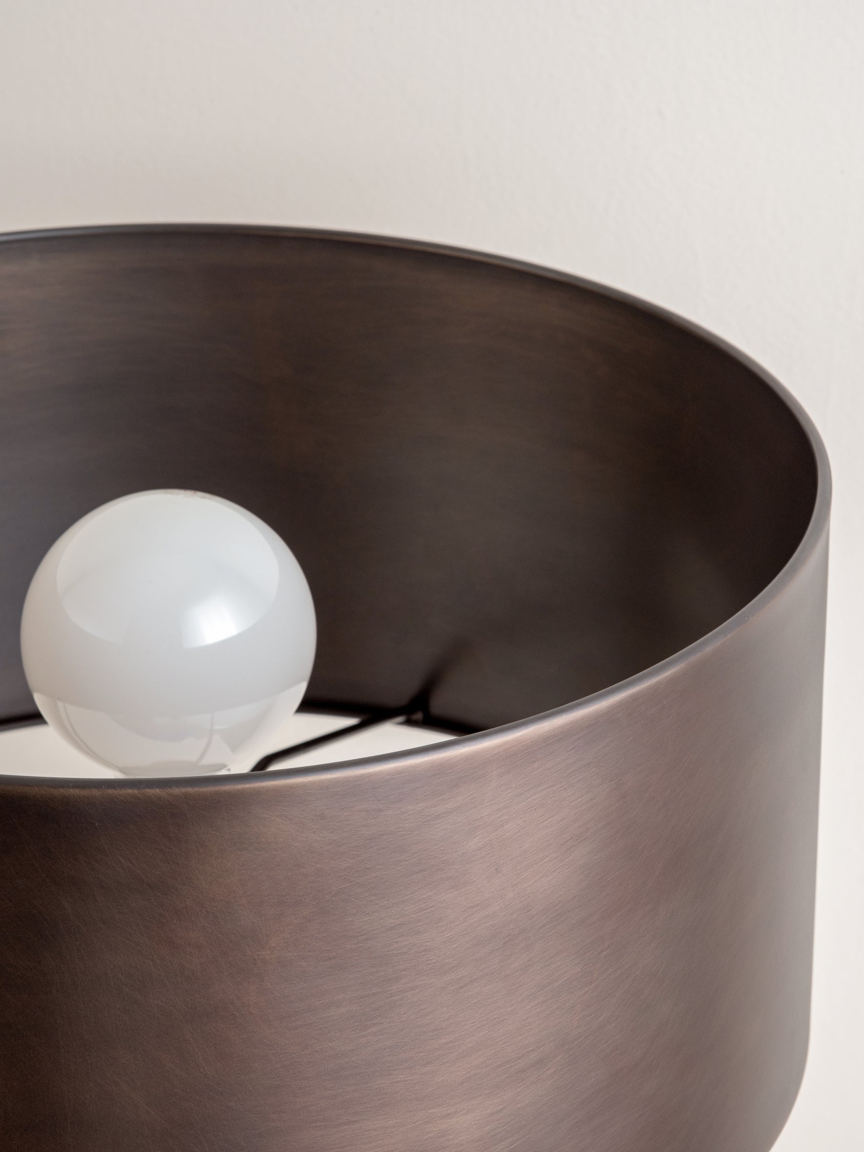 Carter Lampe de Table Minimaliste en Métal